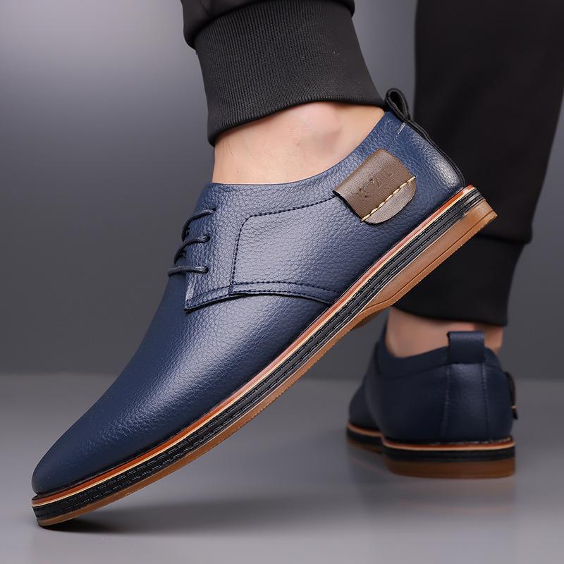 Fashion 2025Genuine Leather Men Dress Shoes Oxfords Brogue Lace Up Italian Mens Casual Shoes Luxury Brand Moccasins Loafers Plus Size