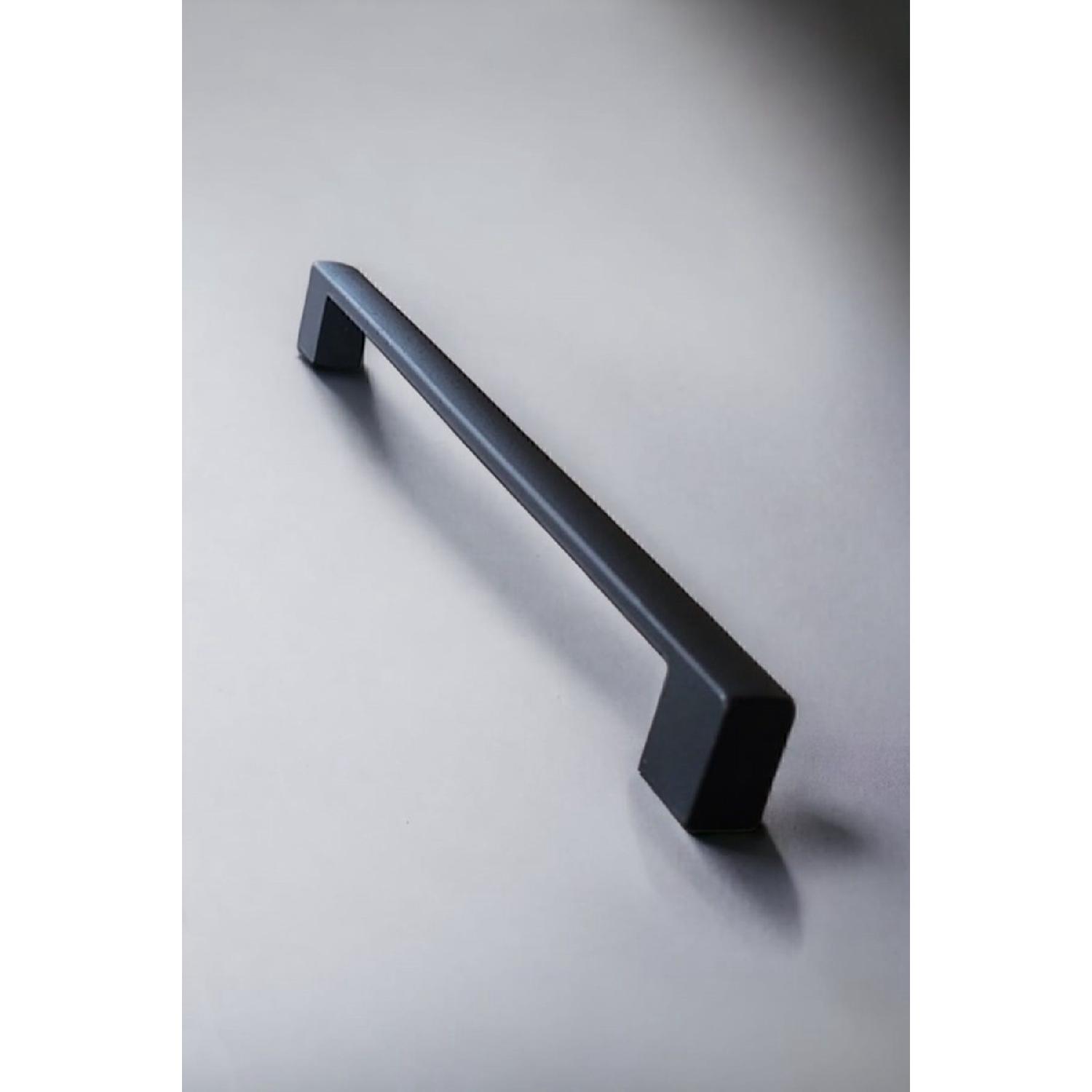 

1st Class Metal Bridge 224 Mm (22.4 Cm) Matt Black Oven Paint Drawer Cabinet Furniture Handle