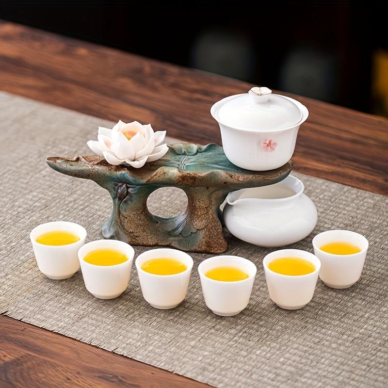 1 sada Keramická čajová souprava Kung Fu s designem Lotus Poloautomatická čajová souprava Líný čaj s rotační funkcí Ceremony Příslušenství 6 šálků s podnosem na čaj For Livin