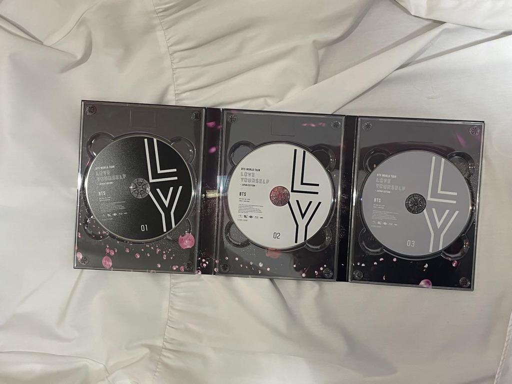 [USED] BTS WORLD TOUR LOVE YOURSELF ~Japan~ with Bonus