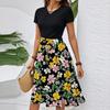 Damekleskjole med belte, avslappet mote, blomsterprint, korte ermer, rund hals, elegant