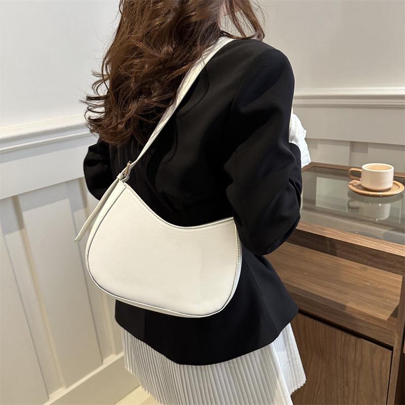 2024 New Lady Shoulder Bag Large Capacity Charming Crossbody Bag Street-style Fashion Underarm Bag