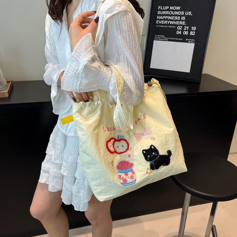 Cute Puppy Embroidered Shoulder Bag New Large-capacity Casual Versatile Portable Drawstring Large-capacity Tote Bag