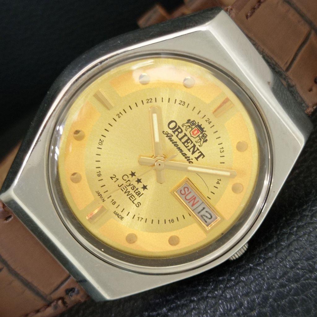 AUTOMATIC 46961 VINTAGE ORIENT CRYSTAL JAPAN MENS GOLDEN DIAL WATCH a707771-1