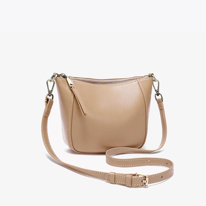 Genuine Leather Women's Small Handbag 2025: Autumn/Winter Coin Purse Versatile Fashion Shoulder Crossbody Bag