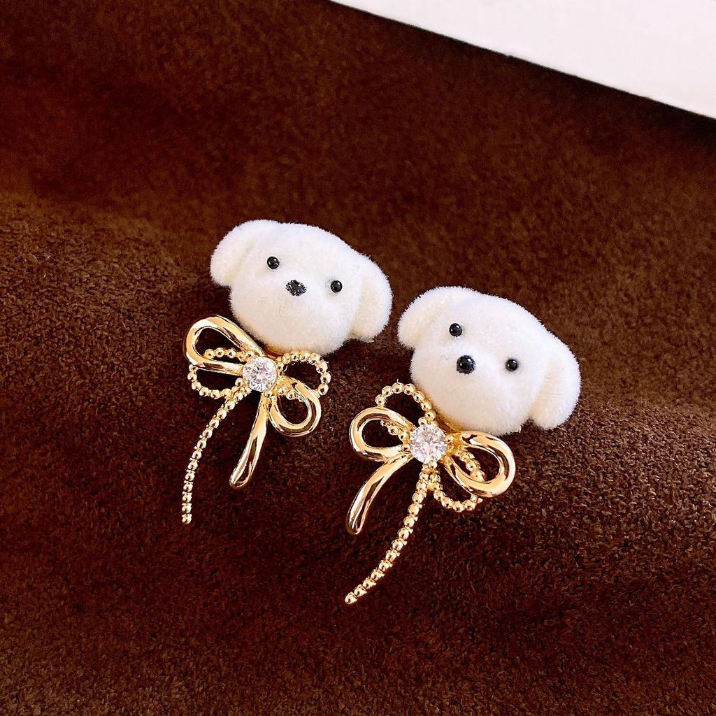 Sweet and Cute Zircon Flocked Bear Pearl Earrings Stud Earrings Exquisite Earrings Women