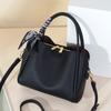 Vegetable Basket Portable Messenger Women's Bag Large Capacity Autumn and Winter Light Luxury High Sense Trend Versatile Shoulder Bag