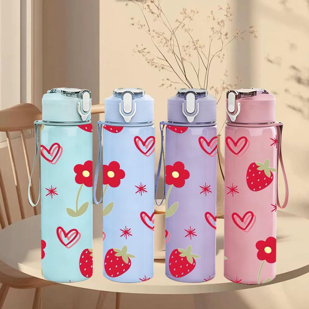 1PC Strawberry And Heart Cute Sweet Pattern 750ml Color Plastic Sports Water Bottle Leakproof Flip Straw Lid Suitable for Sports Office Home Use