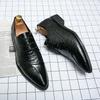 Fashion High Quality Low Heeled Lace Up Brown Chelsea Mens Boots Business Leather Men Designer 2025 Fashion Casual Pointed Cowboy Boots
