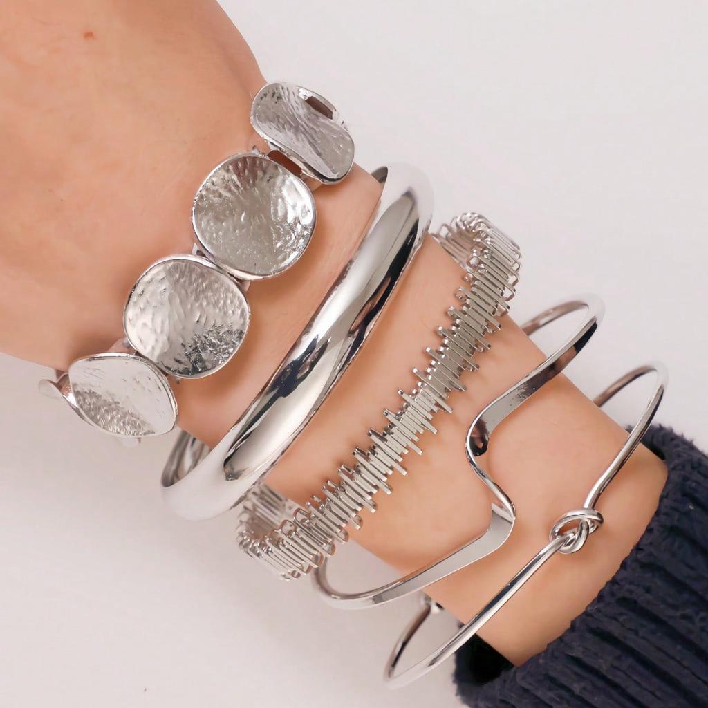 5pcs Vintage Exaggerated Luxury Geometric Design Wide Metal Gold Bangle Set, Suitable For Everyday Wear And Gifting