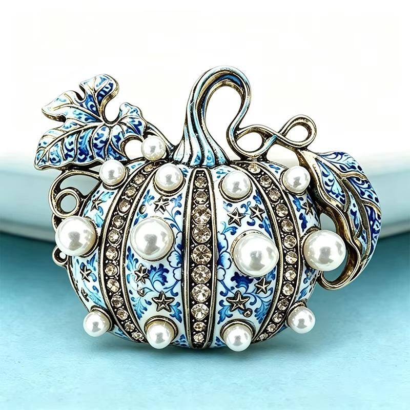 1Pcs Unisex Rhinestone Plants Halloween Party Brooch Pins Gifts Vintage Pearl Pumpkin Brooches For Women