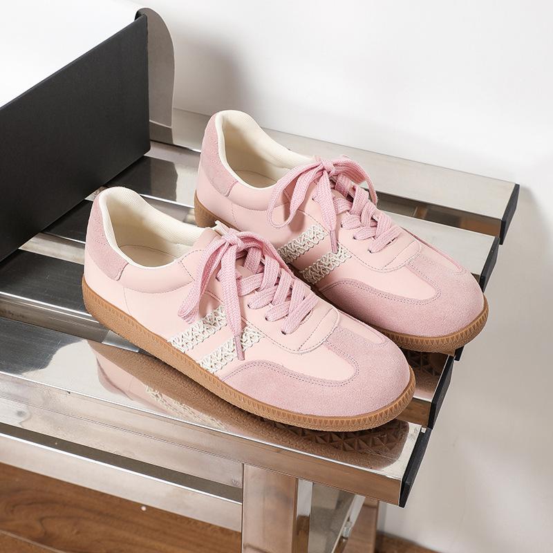 Spot little white shoes women's retro lace 2025 new spring leisure sports color matching soft sole silver German training shoes women