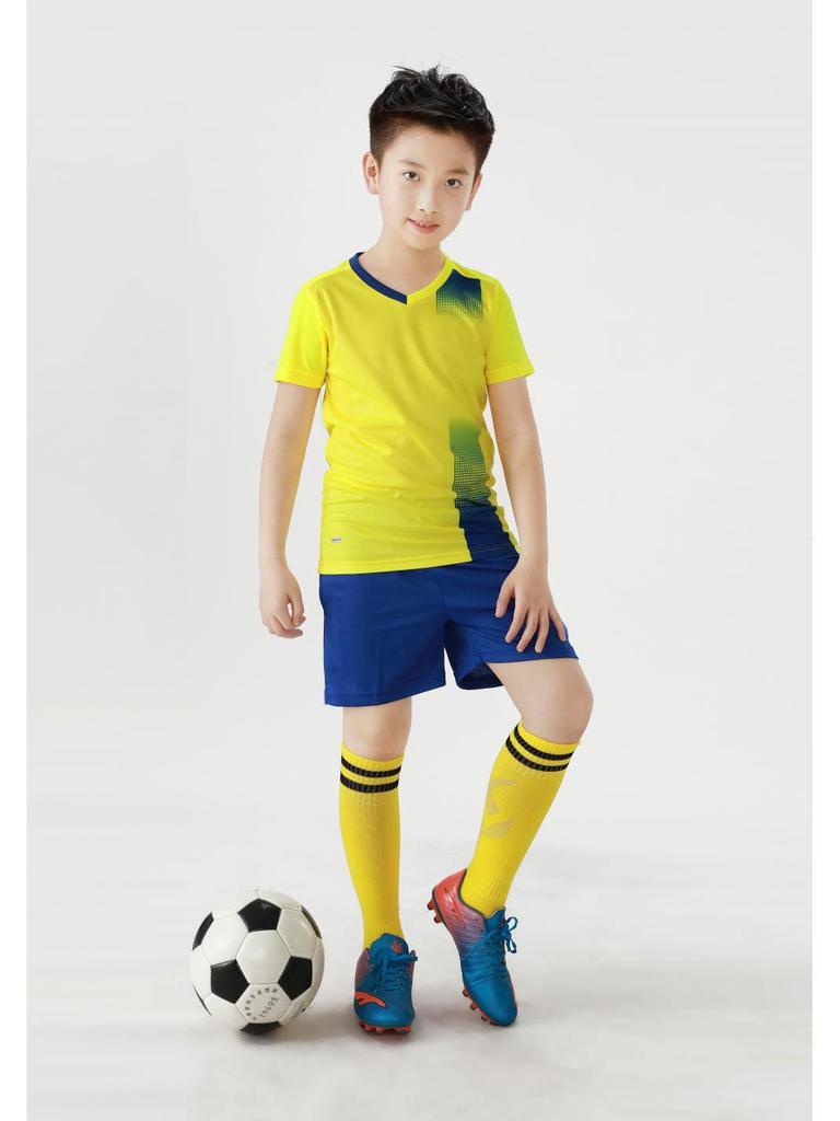 Quick-Drying Football Uniform Set for Adults and Kids - Ideal for Training and Competition
