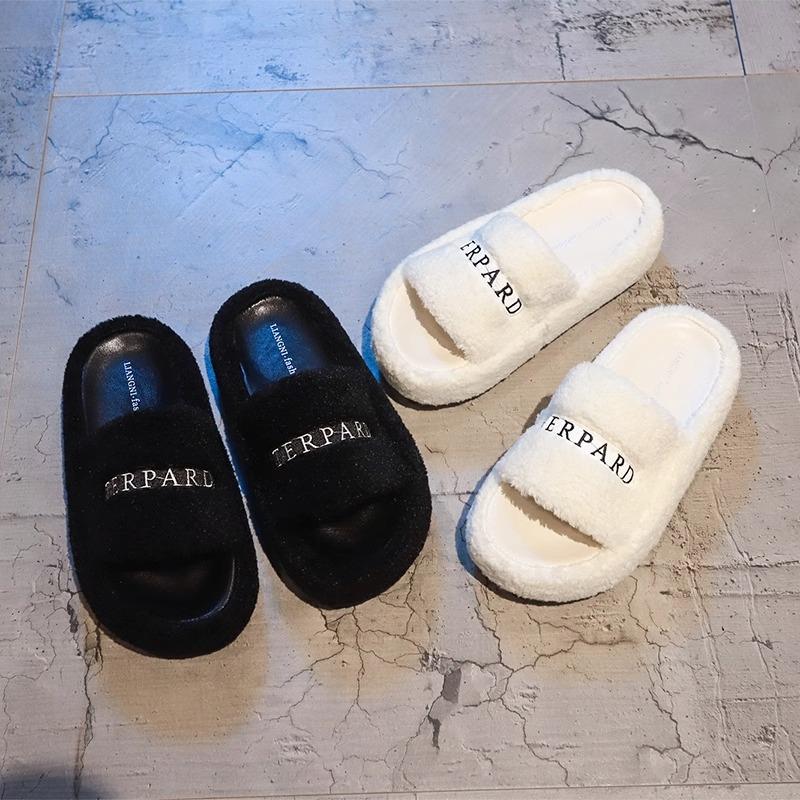 Internet celebrity one-word fluffy slippers women's autumn 2025 new popular versatile thick bottom heightening plush cotton drag outside wear