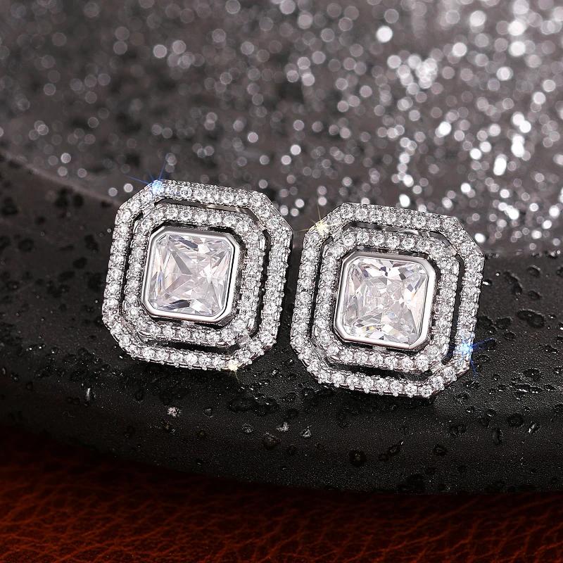 Huitan Brillante Quadratische Zirkonia Ohrstecker für Frauen Neu Designte Geometrische Ohraccessoires Alltagskleidung Party Schmuck