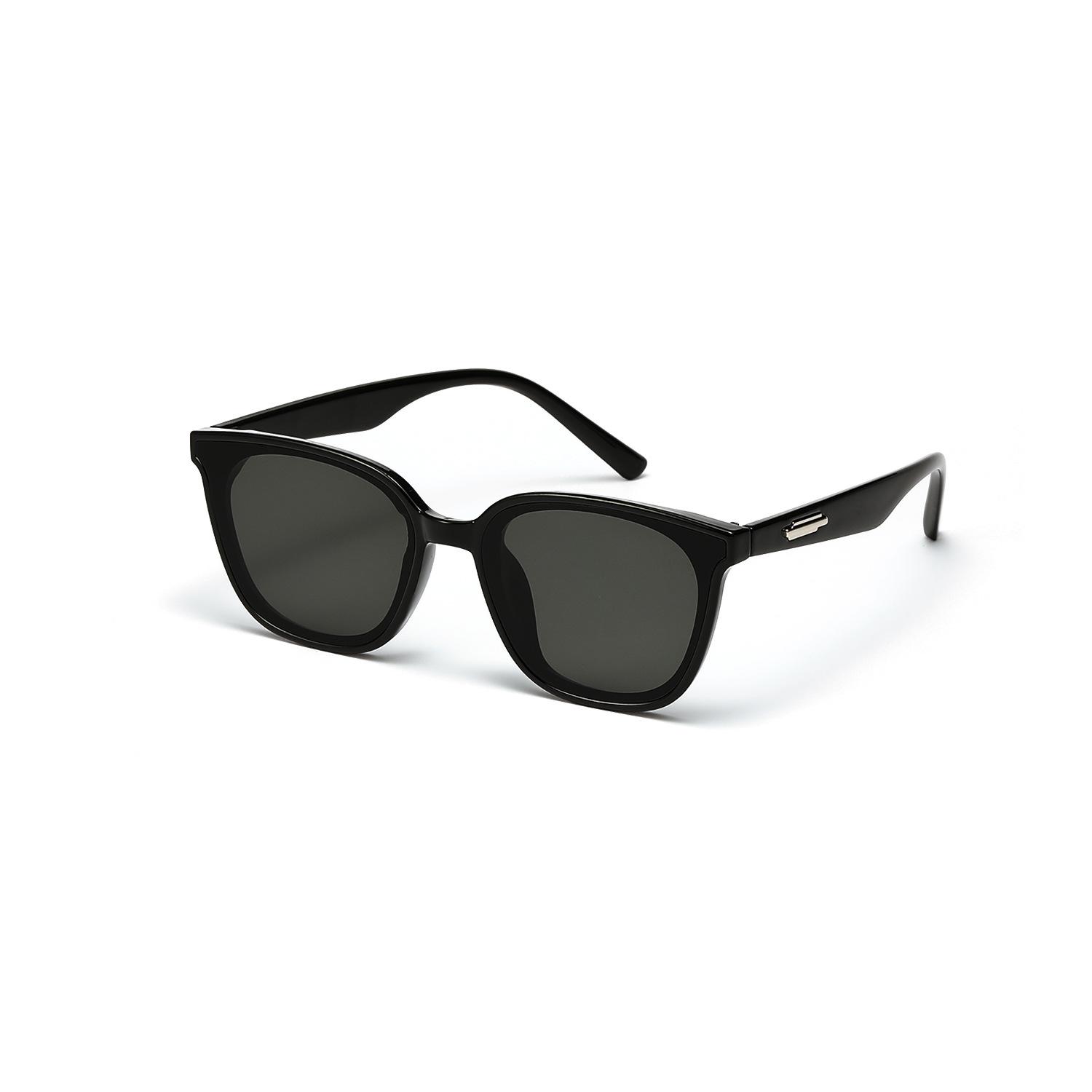 Square Japanese And Korean Glasses Frame Black Rivet Sunglasses Men S Retro Ins Sunglasses Men S