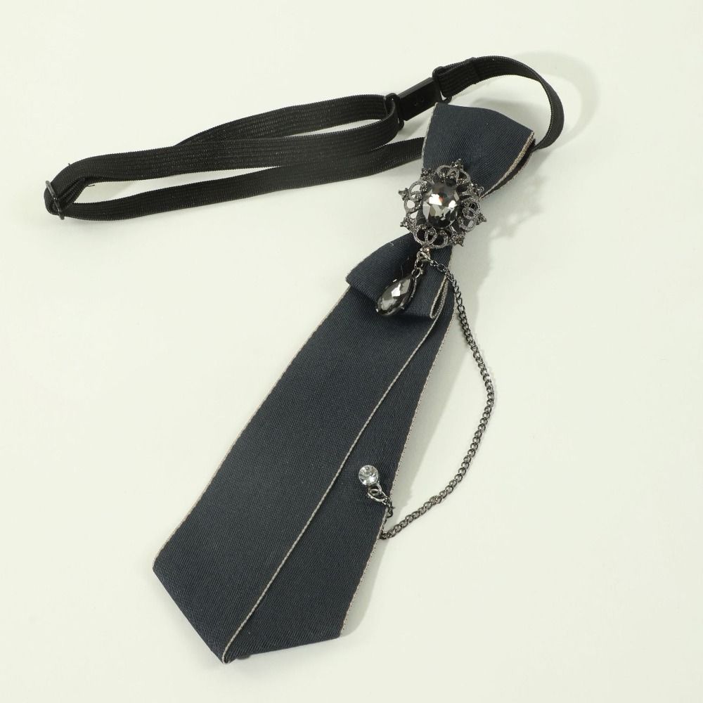 Crystal Zinc Zinc Alloy Rhinestone Necktie Choker Pre-tied Tie Fashion Metal Chain Brooch  Daily