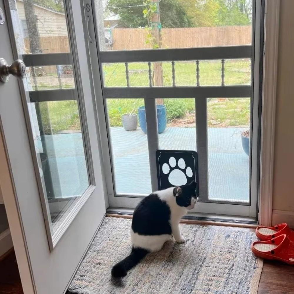 Plastic Magnetic Screen Door Automatic Lock Dog Flap Door Self-Closing Pet Door House Accessories