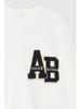 Early Autumn Off-White Women's Crew Neck Fleece Sweatshirt with Hand-Cranked Embroidery