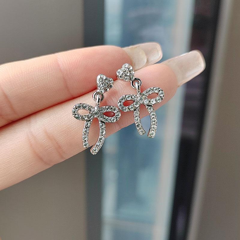 Spring Flash Diamond Bow Earrings Women'S Niche Design High-End Love Stud Earrings Ear Jewelry