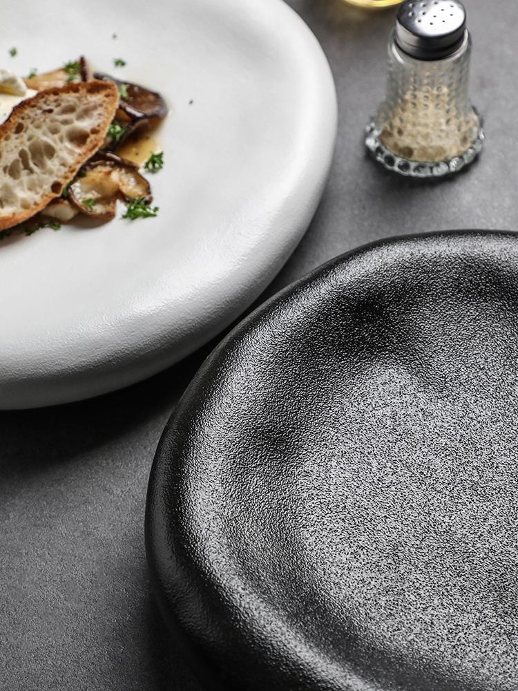 Creative Ceramic Steak Plate for Western Food Black and White Frosted Dinner Plate Home Breakfast Salad Dessert Dishes Tableware