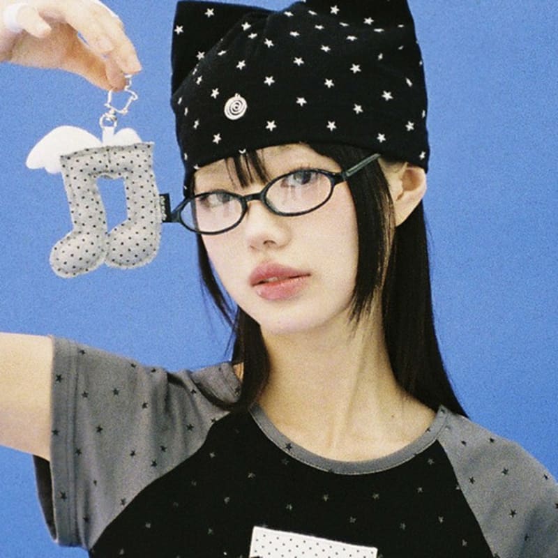 

Шапка-бини CLUT STUDIO Звезда с кошачьими ушками - ЧЕРНЫЙ single