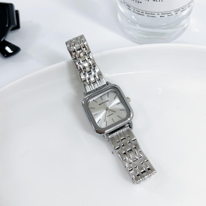 Watch Women'S Retro Steel Belt Watch Light Luxury Temperament High Value Watch Women'S Exquisite And Versatile Women'S Watch