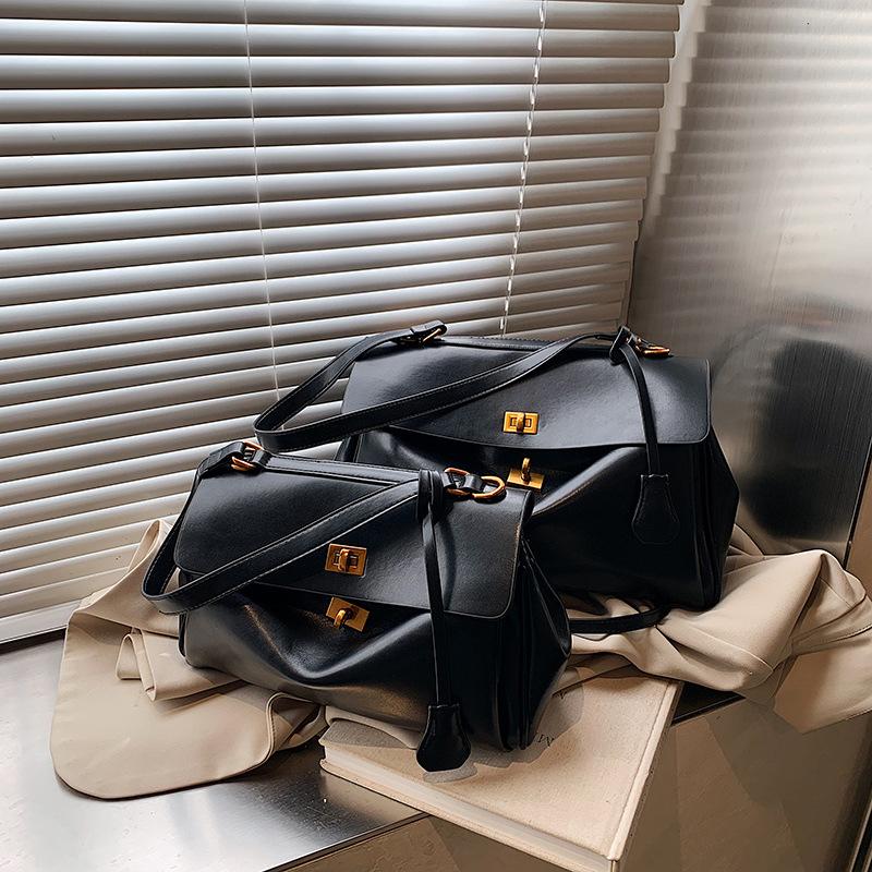 Premium commuter large-capacity bag women's 2025 new solid color messenger bag fashionable shoulder bag tote bag