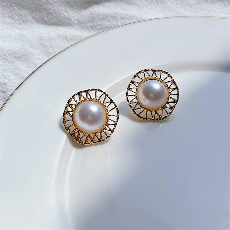 Vintage Loop Without Piercing Large Imitation Pearl Earrings Women's Luxury Clip On Earrings