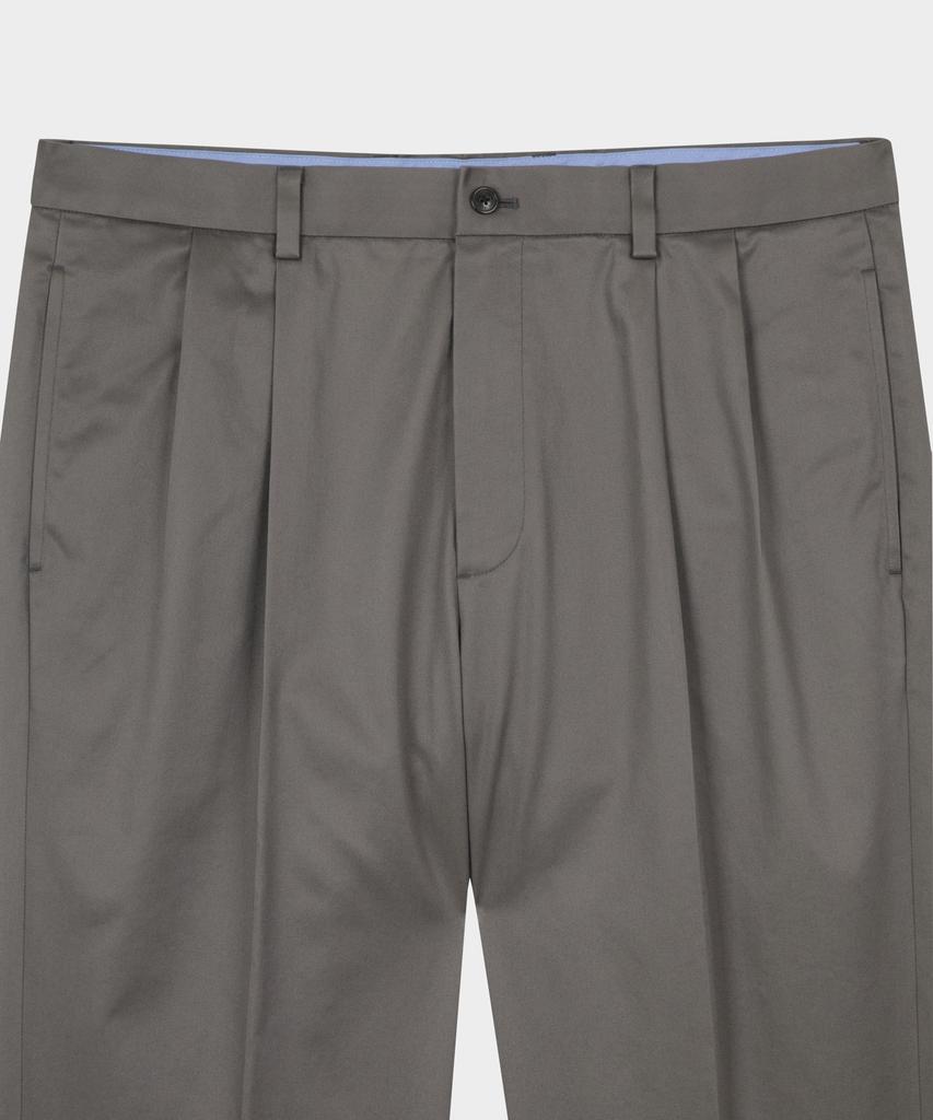 BROOKS BROTHERS Traditional Fit Lightweight Advantage Chino (Magnet) (Bbpcmmz503)