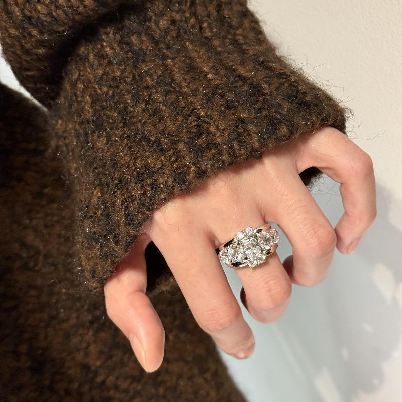 Light Luxury High-End Medieval Explosive Big Round Diamond Ring Inlaid With Zircon Exquisite Niche Stacking Wearing Versatile Index Finger Ring