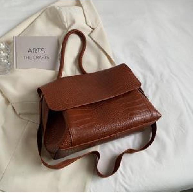 

Bag women s large-capacity European and American new high-end foreign-style underarm messenger bag single shoulder commuter bag portable tote bag коричневый