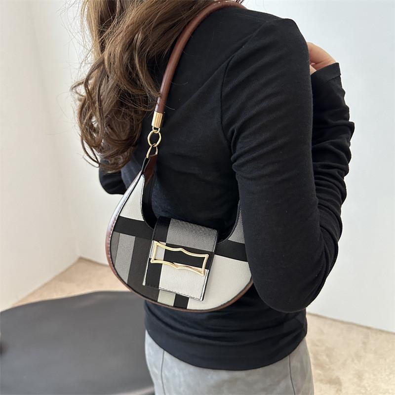 Stylish Street Trend Pu Shoulder Bag Colorful Fashionable Square Underarm Bag Summer New