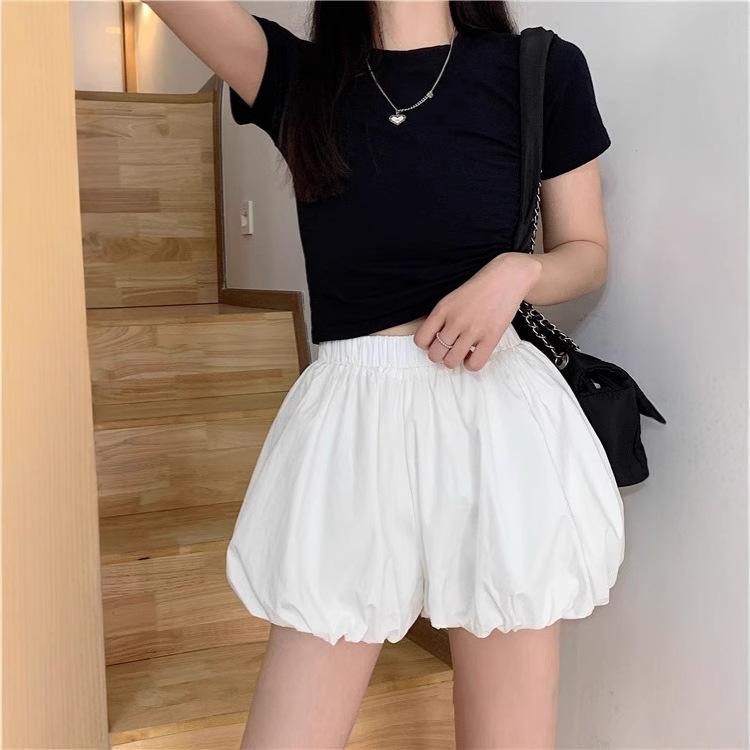Flower Bud Pants for Women, Small Pumpkin Pants for Summer New Style Bubble Lantern Shorts Black and White Shorts