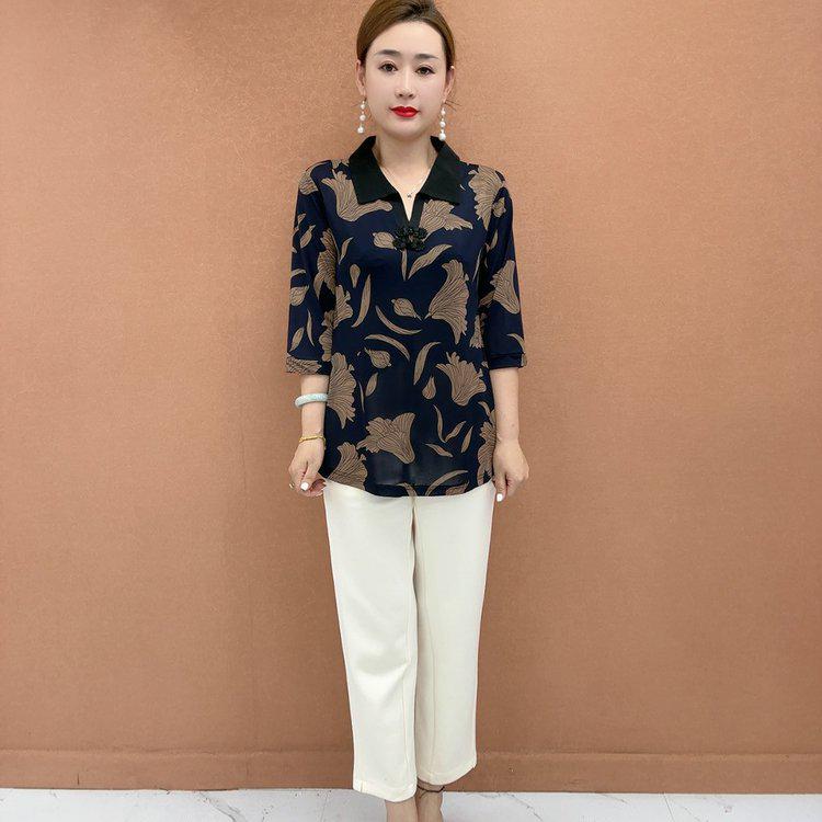 Stylish Printed Seven-Sleeve Shirt for Middle-Aged & Elderly Women, Slimming Top, New for Spring & Autumn