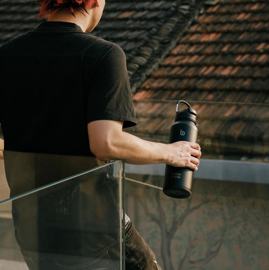 BOTTLE BOTTLE Water 1 Large Stainless Steel Bottle with Bottom Direct Insulates Hot or Double Vacuum Thermos Black Bottle, Liter, Capacity, Storage,