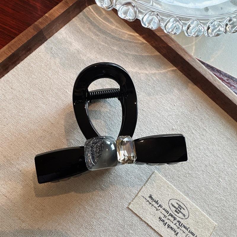 

Корейская новинка Нежная хрустальная заколка-бант для волос - Универсальный и девичий зажим-акула