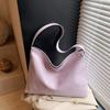 New Stylish Simple Large-capacity Shoulder Bag Casual Versatile Commuter Portable Tote Bag Tide