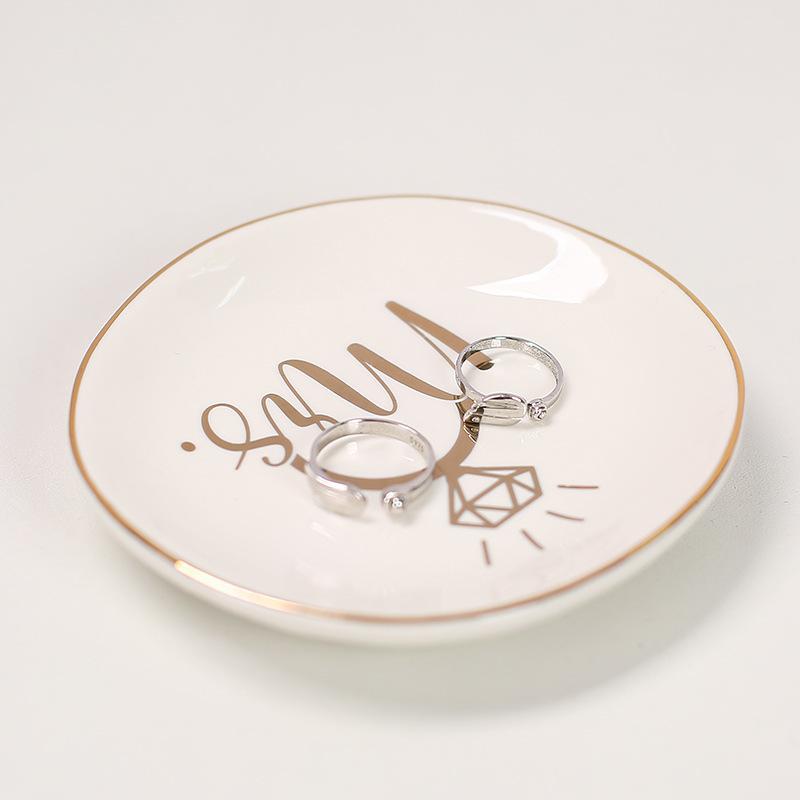 Irregular Round Ceramic Jewelry Dish White Porcelain Ring Holder Organizer Trinket Tray for Bedroom Vanity Home Decor Gift