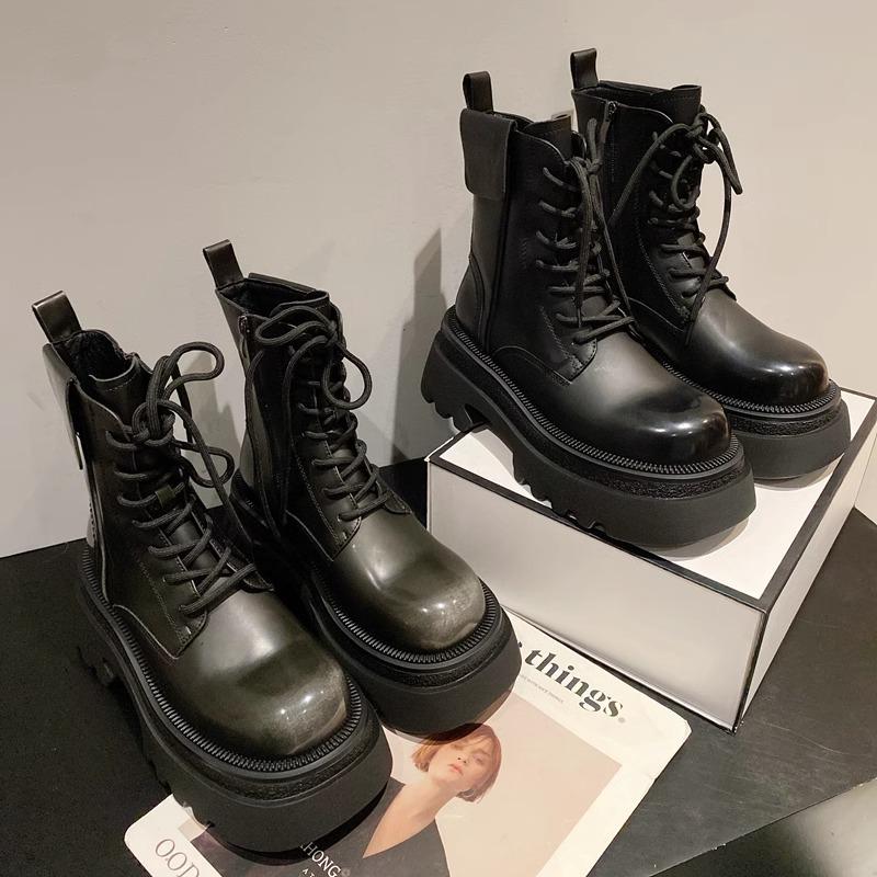 Muffin Thick-soled Round Head Handsome Locomotive Martin Boots Women's 2025 Autumn and Winter New British Style Polished Lace-up Round Head