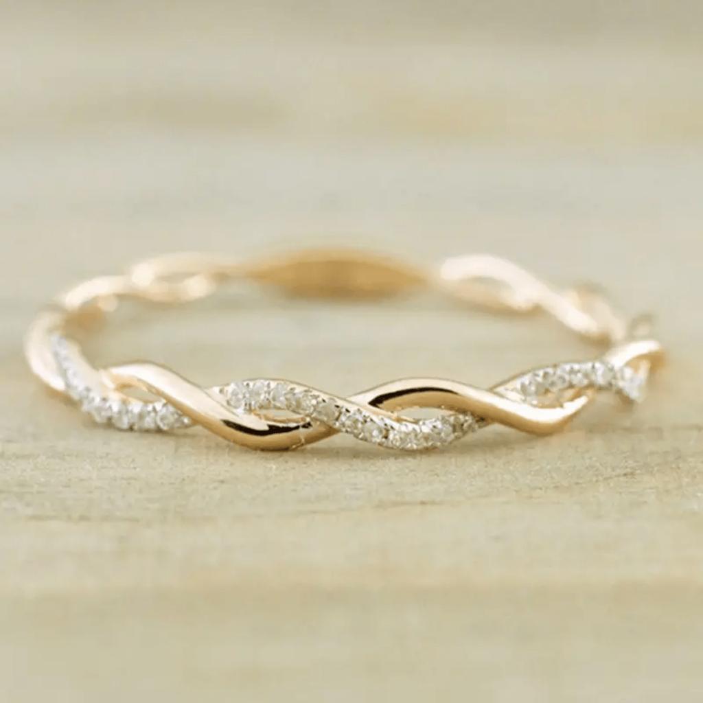 1pc Women's Ring, Inlaid with Synthetic Zircon Ring, Fashionable Ring, Suitable for Daily Wear, Layered Ring