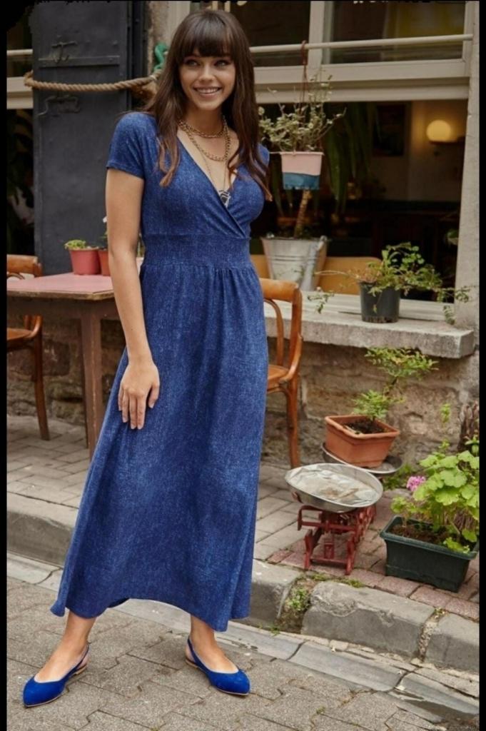 

Kadın Kısa Kollu Kot Desenli Kruvaze Yaka Krep Elbise