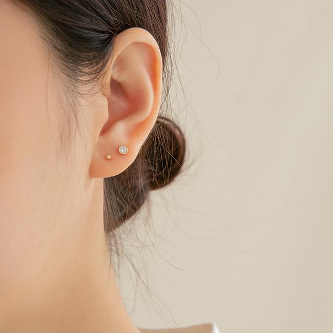 Lunne 14K Round Q Piercing (14K Gold) (Bar Thickness 1Mm) #Pib11