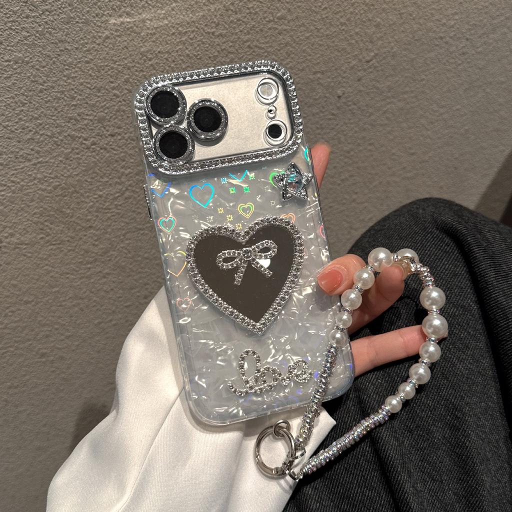 Fine Hole Love Shell Pattern Is Suitable for iPhone17ProMax/15Pro Mobile Phone Case Love Mirror + Bracelet.