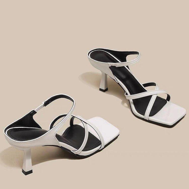 

Open-toed slippers with cool slippers for women s summer wear versatile 2025 summer new red square-heeled high-heeled sandals 35