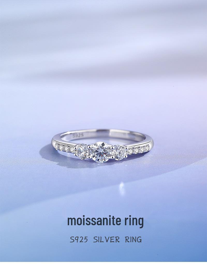 Anello da Donna S925 in Argento Stile Europeo-Americano con Tre Pietre Moissanite Pavé Anello di Lusso con Diamanti