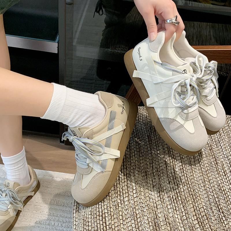 White Retro Versatile Flat-bottomed Inner Height-increasing German Training Shoes for Women's 2025 New Summer Thin Casual Sports Board Shoes