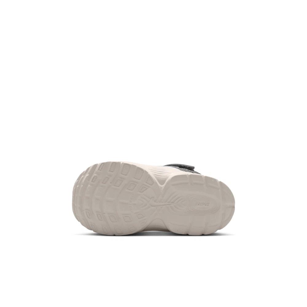 Nike V5 RNR Low top Toddler Shoes Beige Silver Infant And Toddler HQ6413-003