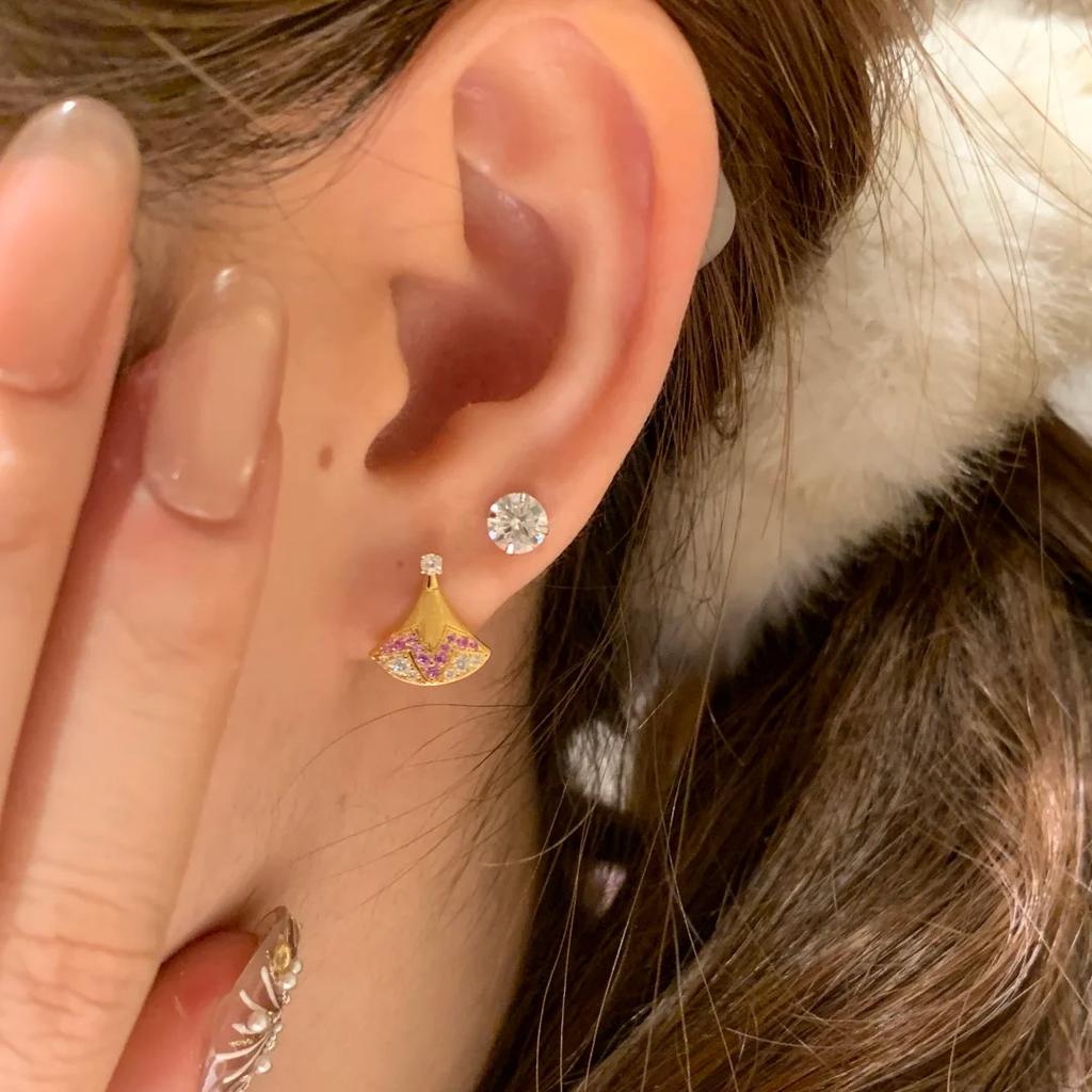 French Retro Pink Corundum Brushed Small Skirt Necklace Light Luxury Fashion Gold-Plated Fan Stud Earrings Set Women