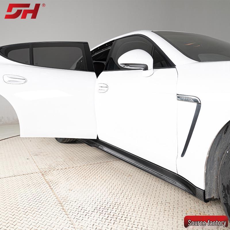 Dry Carbon Side Skirts for Porsche Panamera 10-16, Model 976 SD, Non-Destructive Installation - Short Wheelbase